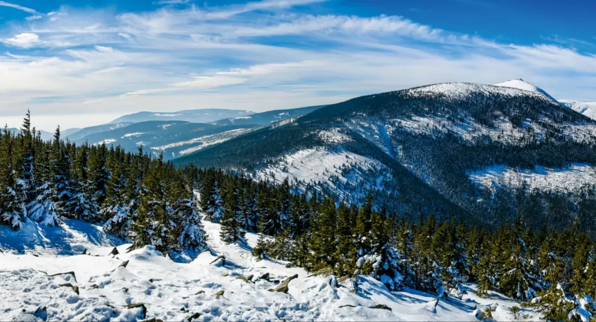 Karpacz panorama góry lato zima
