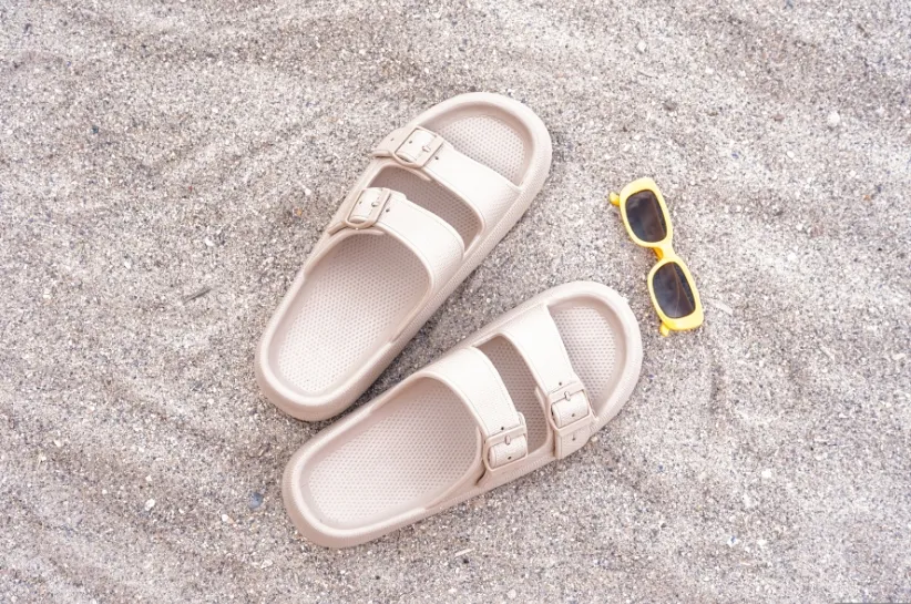 Uniwersalne buty na wyjazd do hotelu