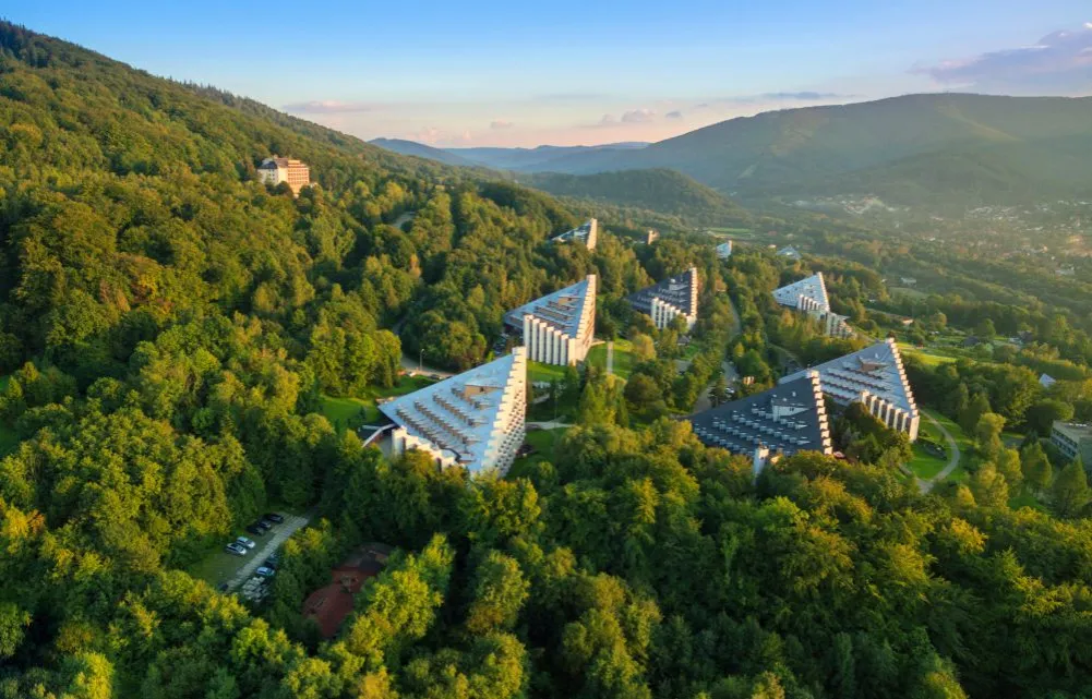 Widok na Ustroń i Beskid Śląski z góry