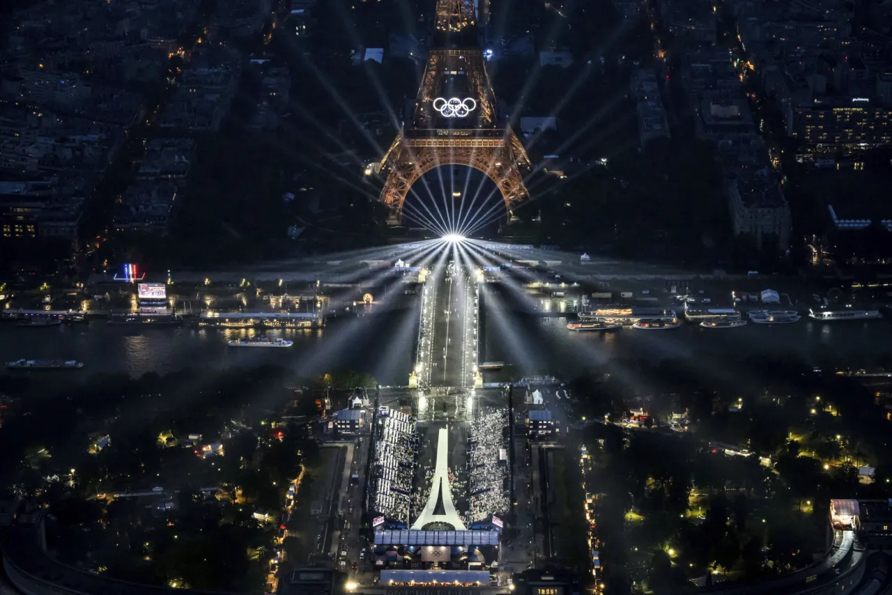 C&eacute;line Dion Eiffelturm Olympia Paris 2024