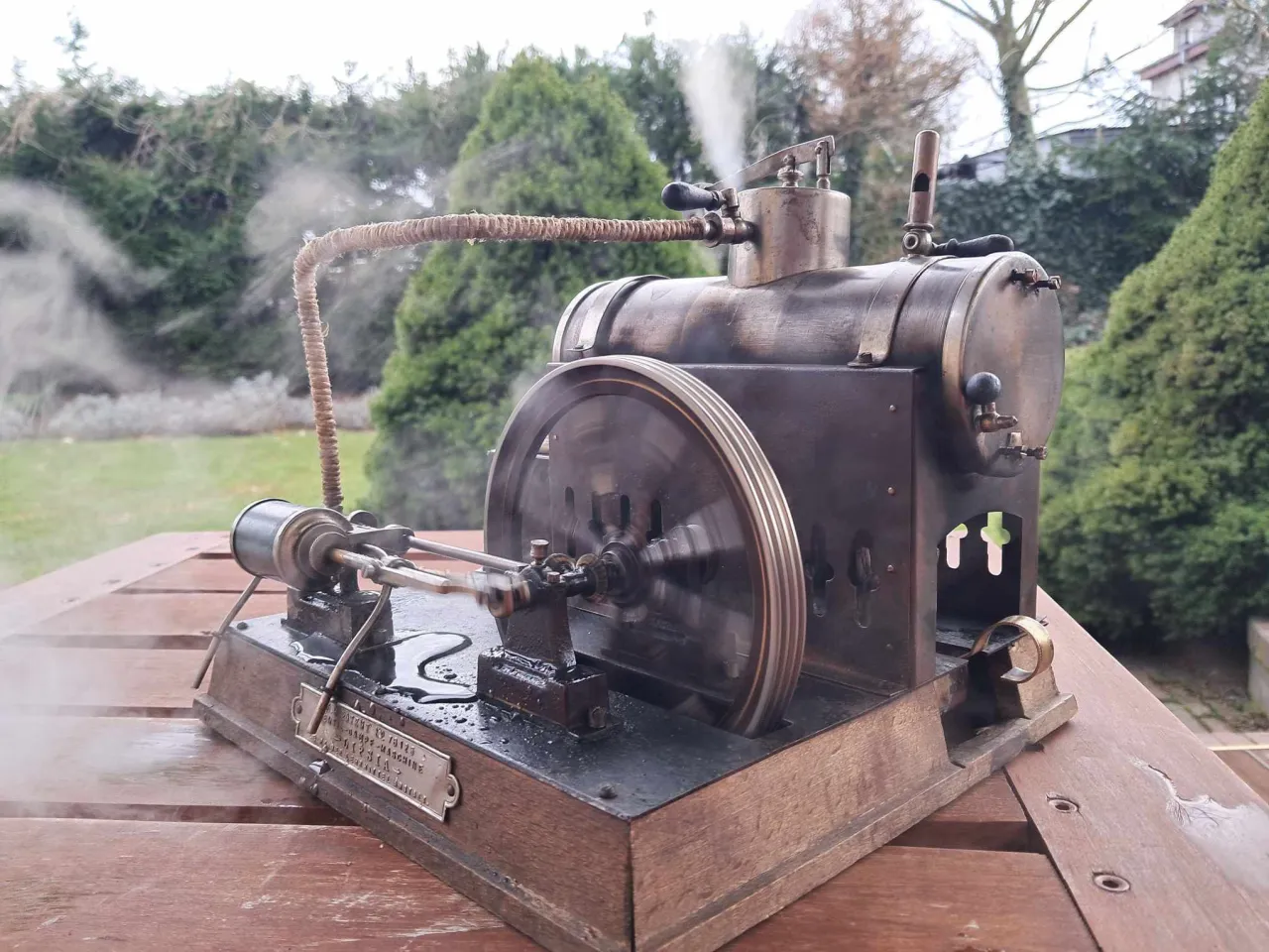 zaw&oacute;r bezpieczeństwa do silnika parowego DIY