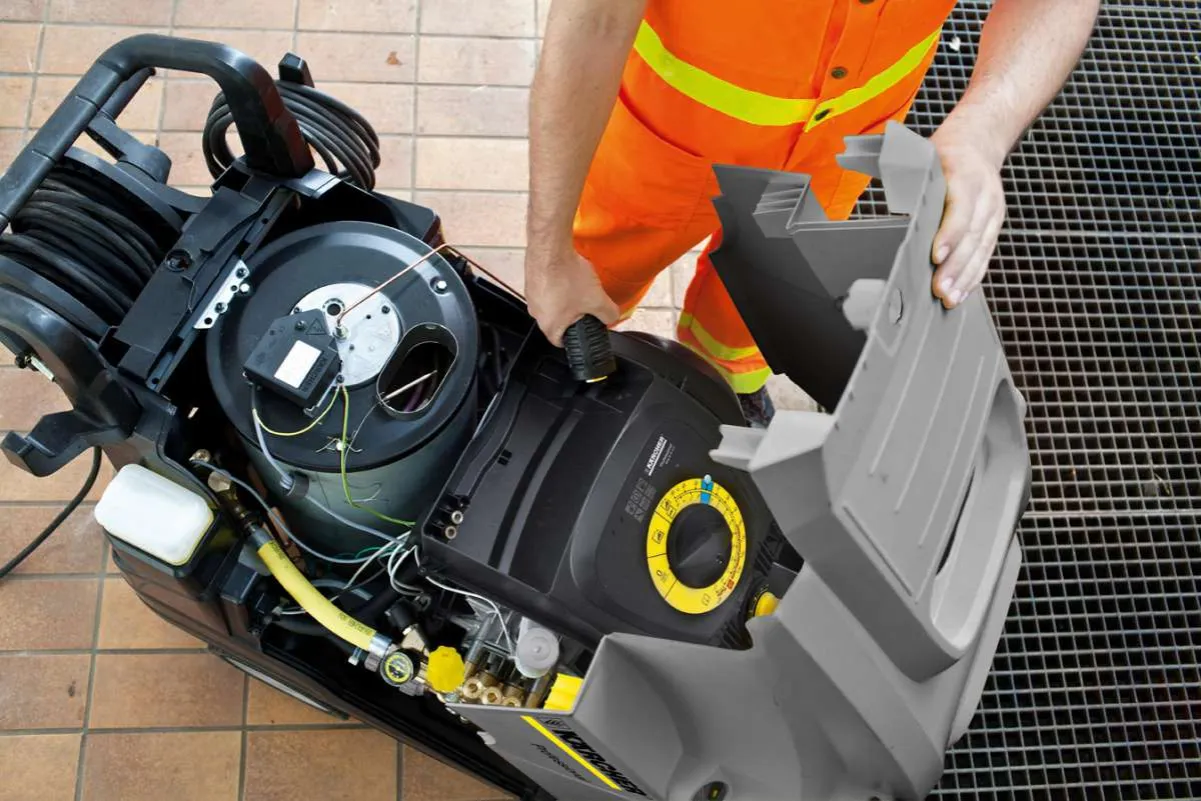 budowa wewnętrzna myjki ciśnieniowej