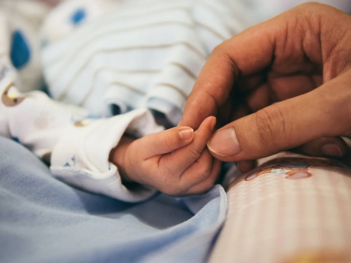 Zdjęcie Co oznacza sytuacja gdy dziecko nie pozostaje w związku małżeńskim - fakty