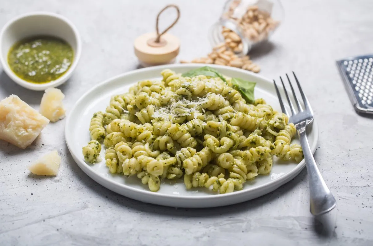 Zdjęcie Jak zrobić makaron z pesto ze słoika - szybki i pyszny przepis