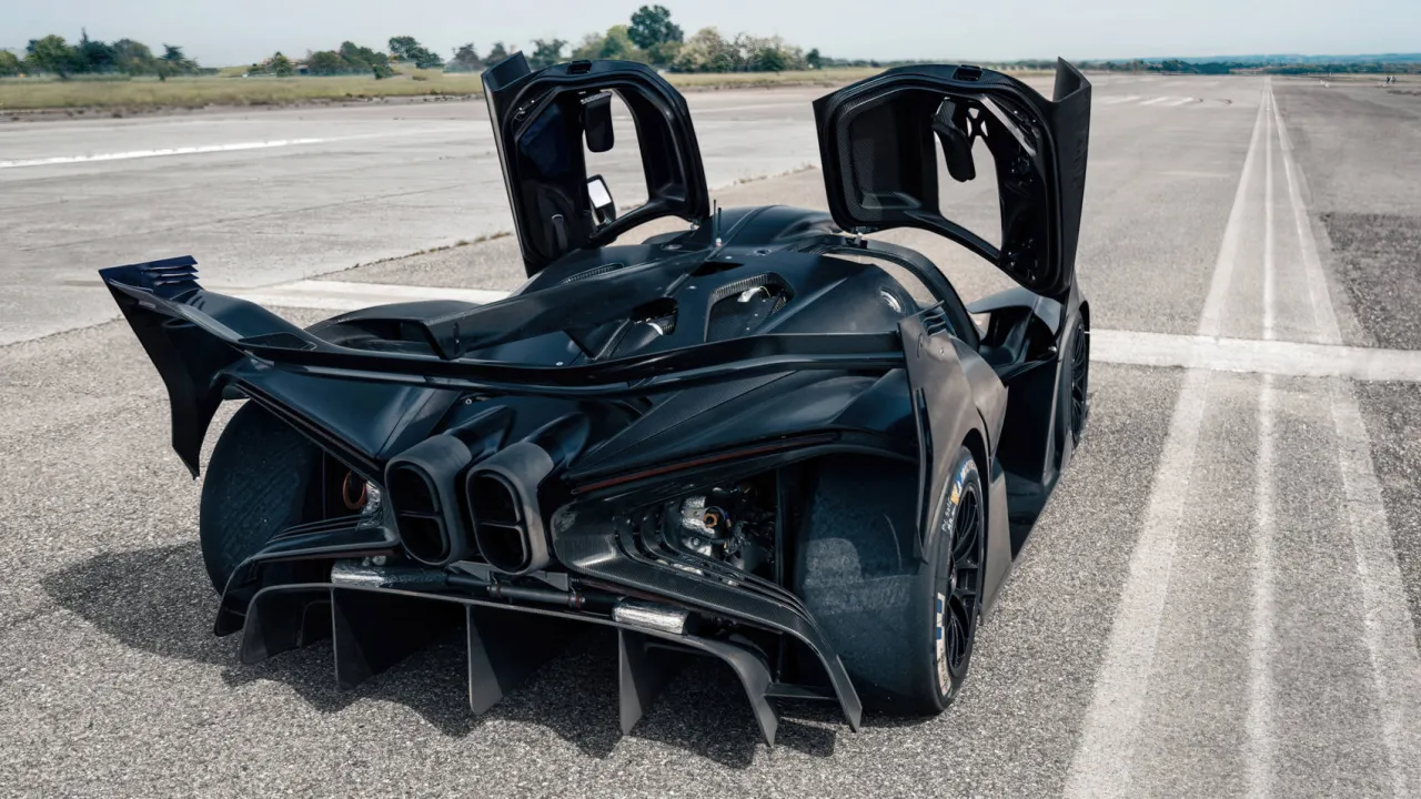 Zdjęcie Ile kosztuje Bugatti Bolide? Zaskakujące ceny luksusowych samochodów