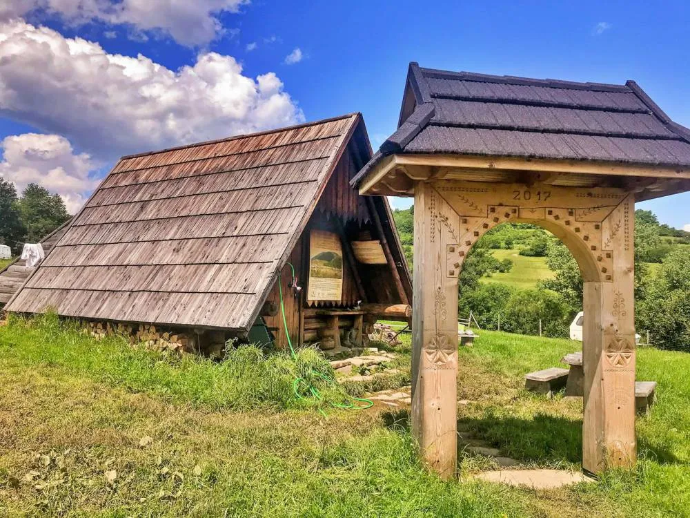 Zdjęcie Bacówka Biały Potok – odkryj smaki tradycyjnych serów i kulturę