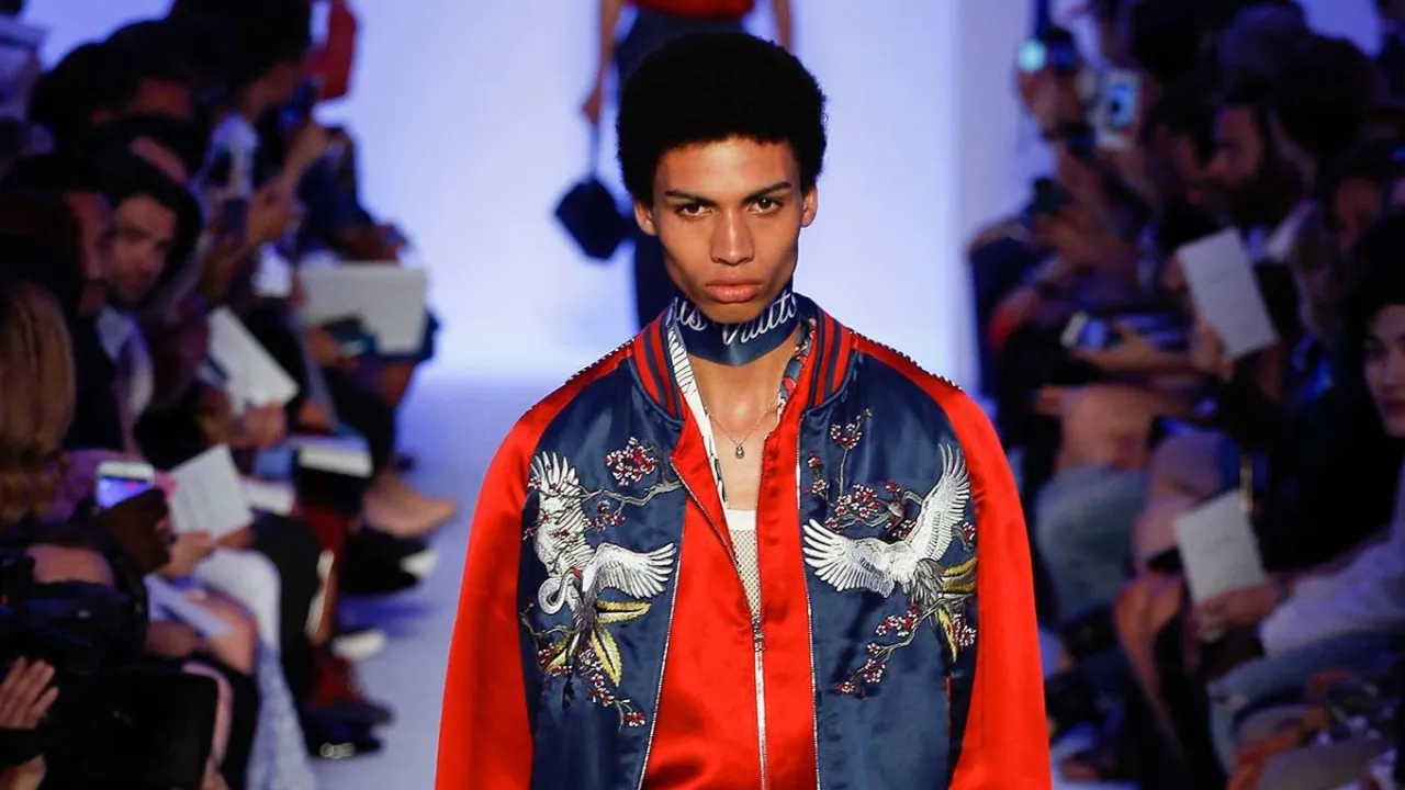 Zdjęcie Kim Jones w Louis Vuitton: Jak jego wizja zmieniła modę męską