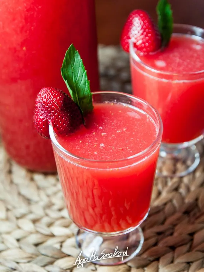 Zdjęcie Jak przygotować pyszny drink z prosecco i ginem, który zachwyci