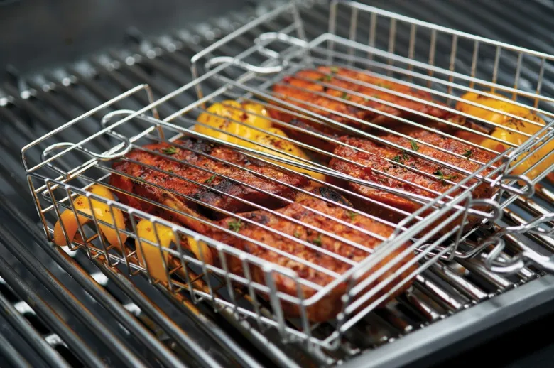 Zdjęcie Najlepszy koszyk na grilla - jak ułatwić grillowanie delikatnych potraw
