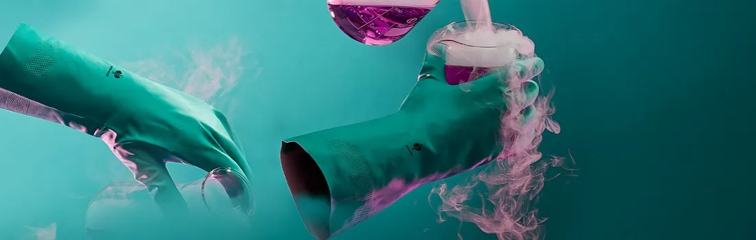 Zdjęcie Jakie rękawiczki do laboratorium chemicznego zapewnią najlepszą ochronę?