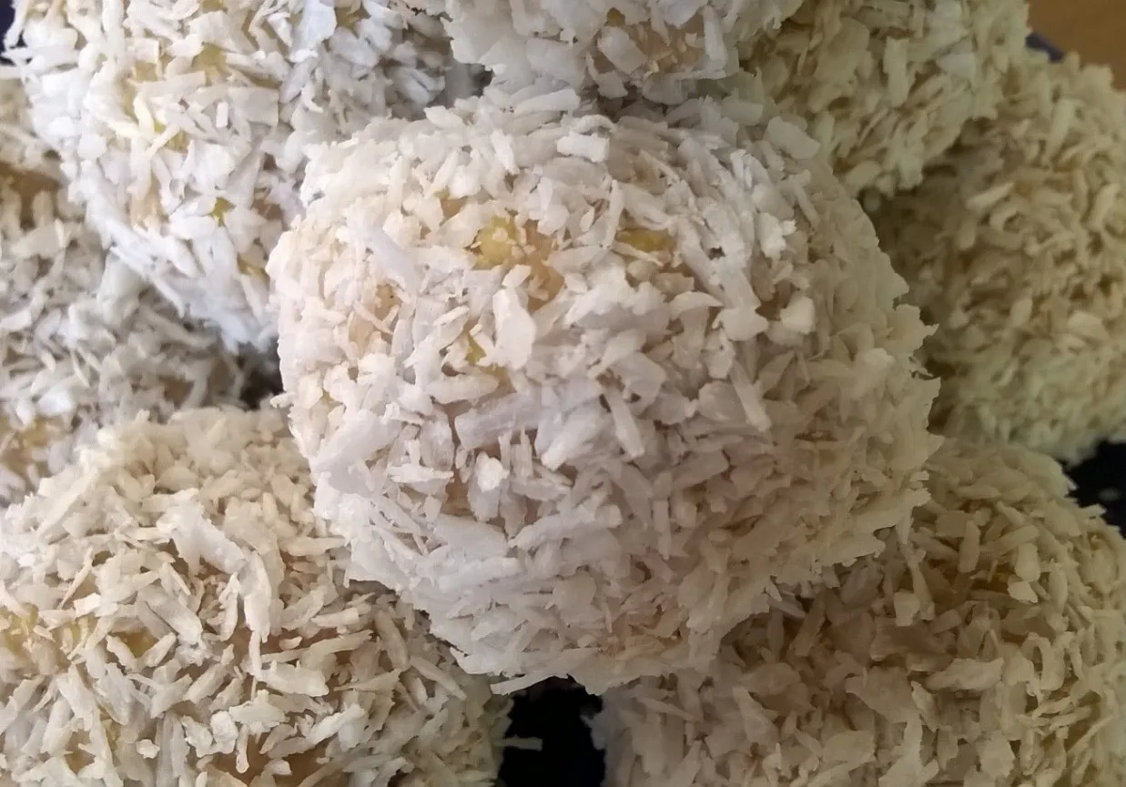 domowe bezglutenowe pralinki Raffaello