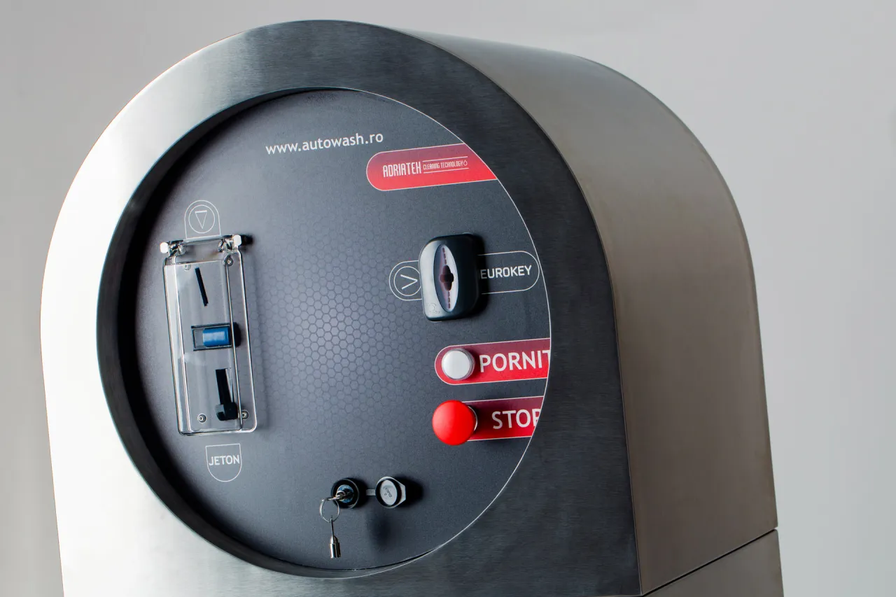 Odkurzacz z kompresorem na myjni