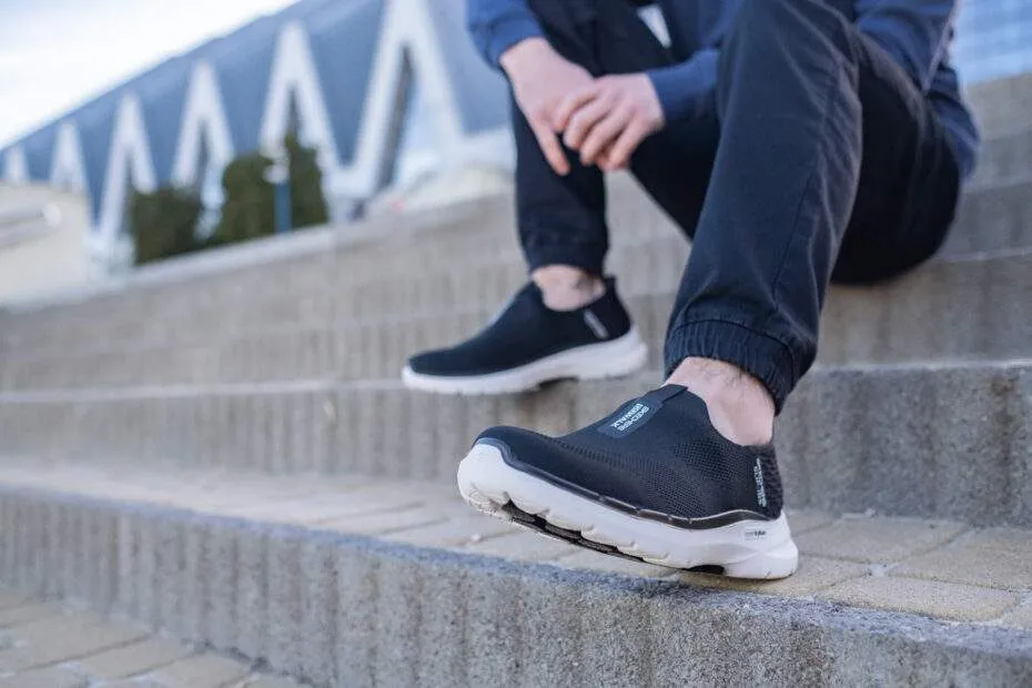 Wygodne buty do chodzenia dla seniora, ergonomiczne