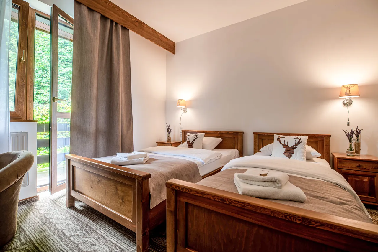 Wnętrze bac&oacute;wki Bereśnik pokoje noclegi