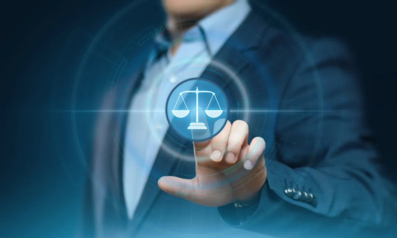 Osoba zbierająca dokumenty, notatki, nagrania, symbolizująca gromadzenie dowod&oacute;w