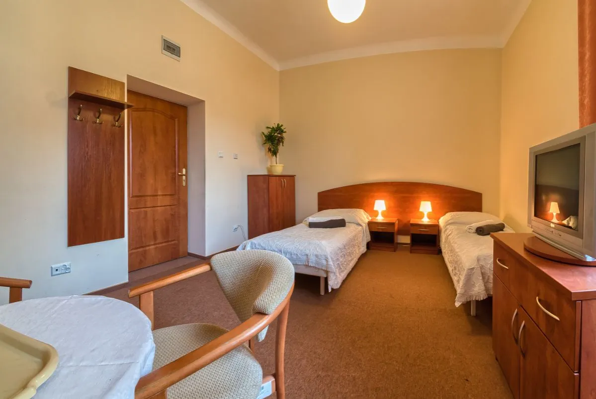 Tabela porównawcza sanatorium Krynica-Zdrój NFZ ZUS prywatnie