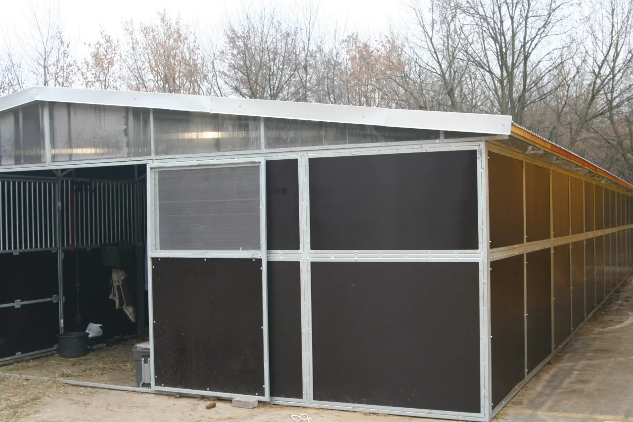 pozwolenie na budowę stajni w Polsce