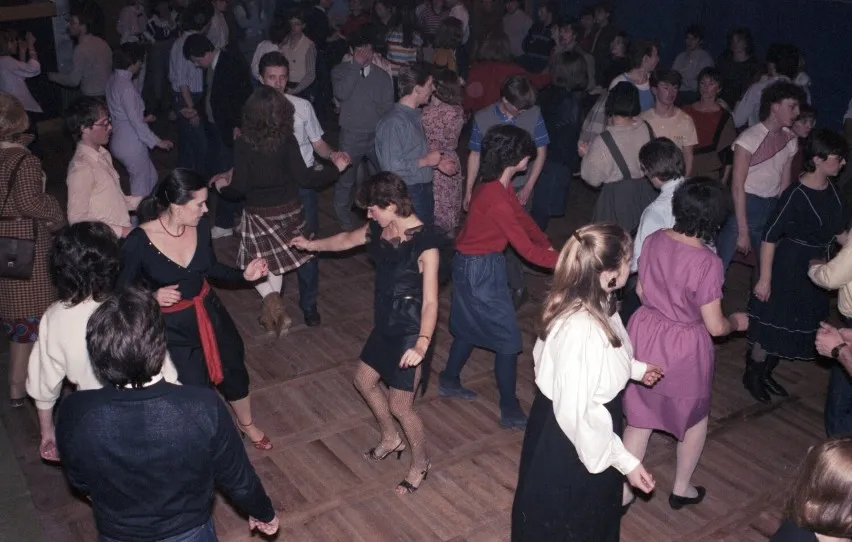 impreza lata 80 warszawa kluby