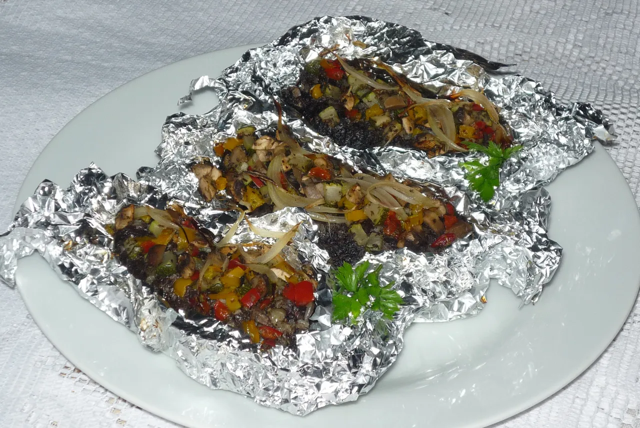 Kaszanka grillowana z warzywami