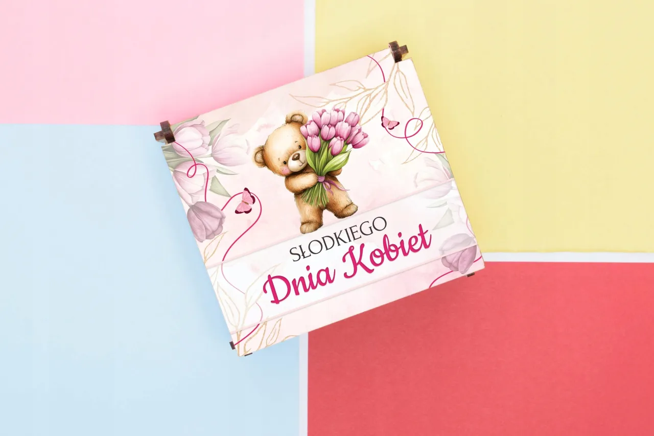 R&oacute;żnorodne prezenty na Dzień Dziewczyn: słodycze, gadżety, artykuły papiernicze