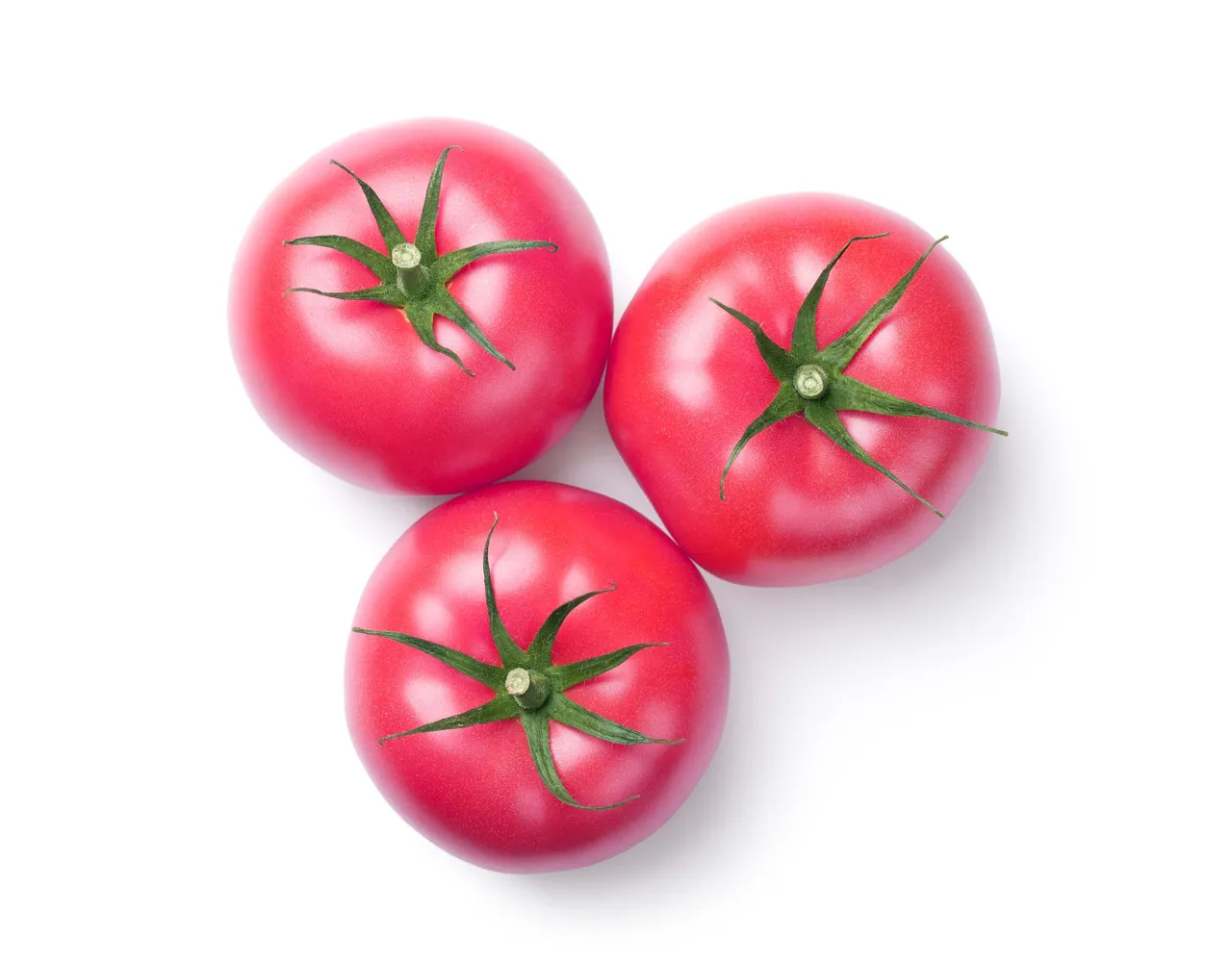 pomidor malinowy na białym tle