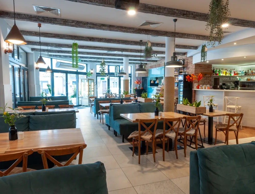 Mesa Grill Restaurant Cafe wnętrze ogr&oacute;dek