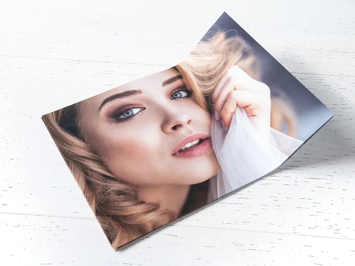 Porównanie jakości odbitek zdjęcie z laboratorium online vs profesjonalny fotograf