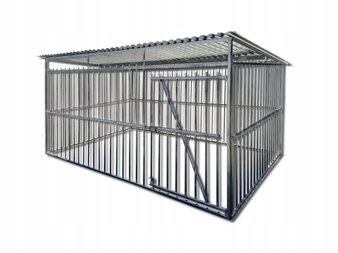 materiały z recyklingu na kojec dla psa