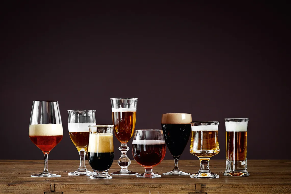 różne style piwa w szklankach