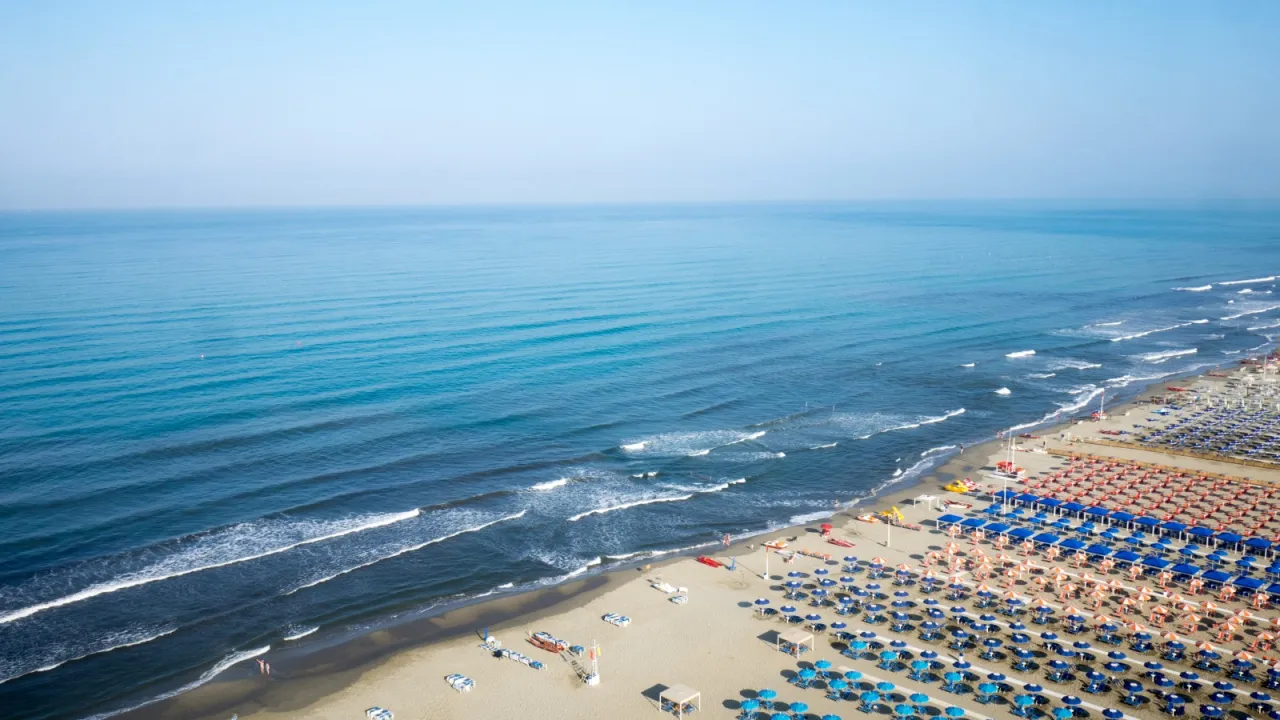 Lido di Camaiore lungomare e spiaggia
