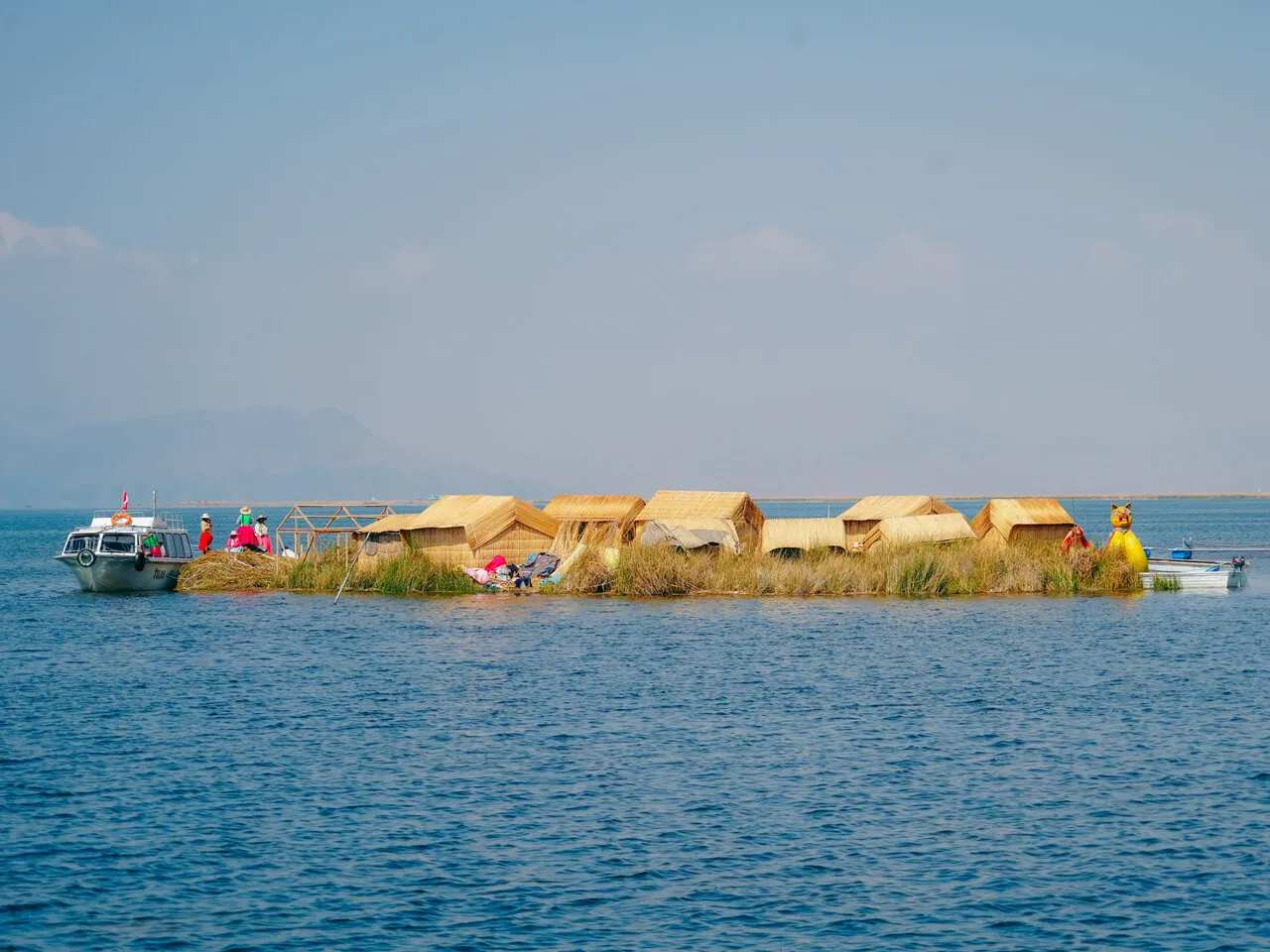 Pływające wyspy Uros jezioro Titicaca