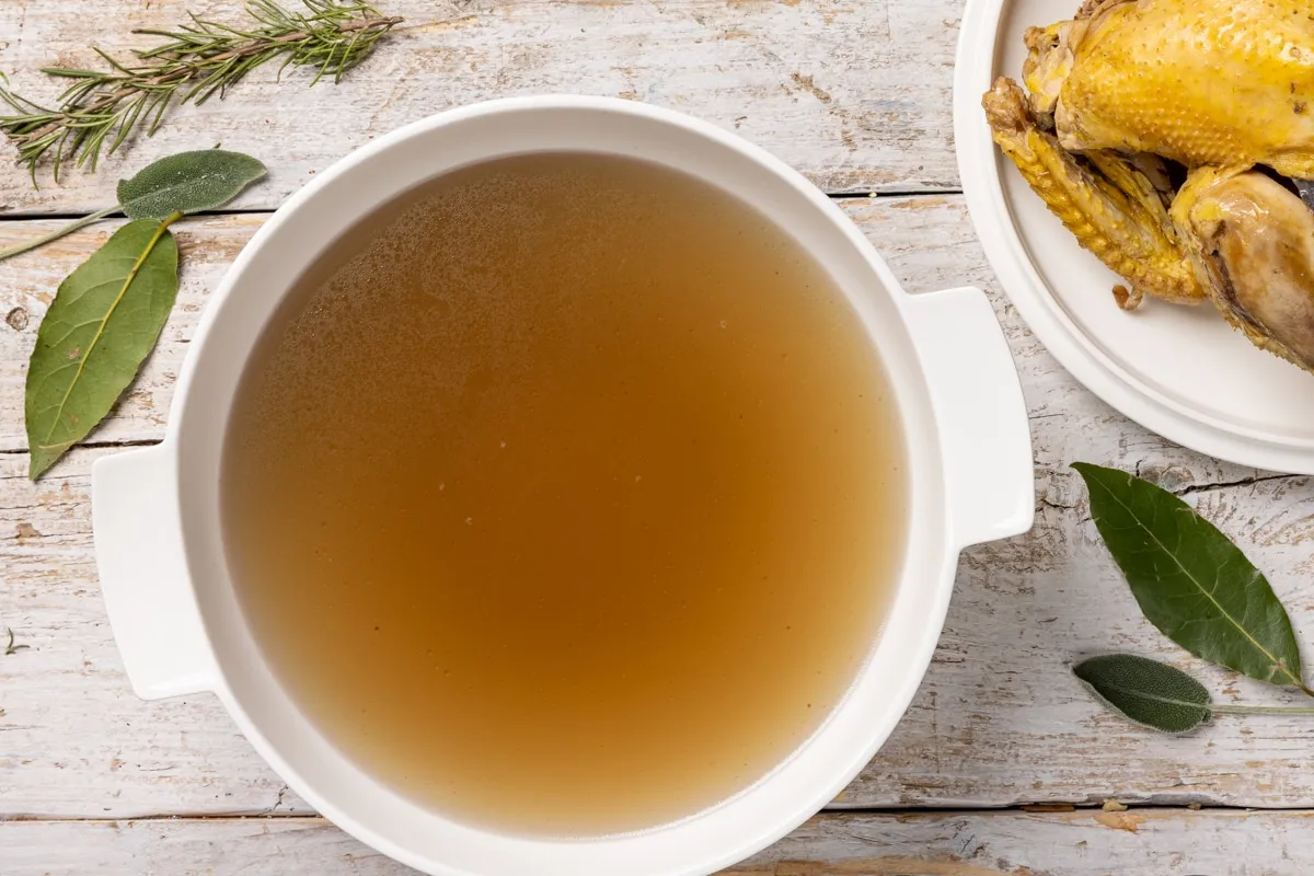 brodo di cappone ingredienti