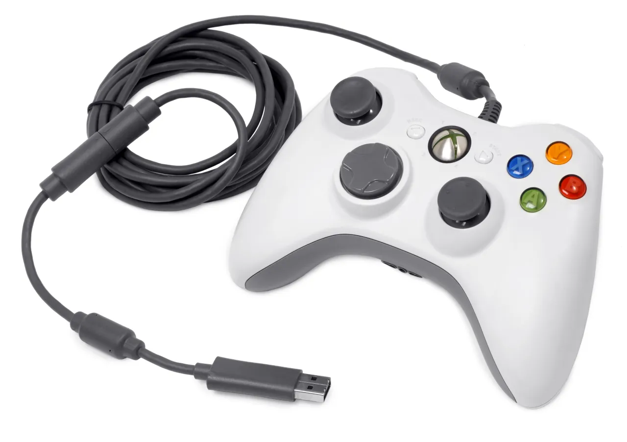 Xbox 360 wired controller USB port