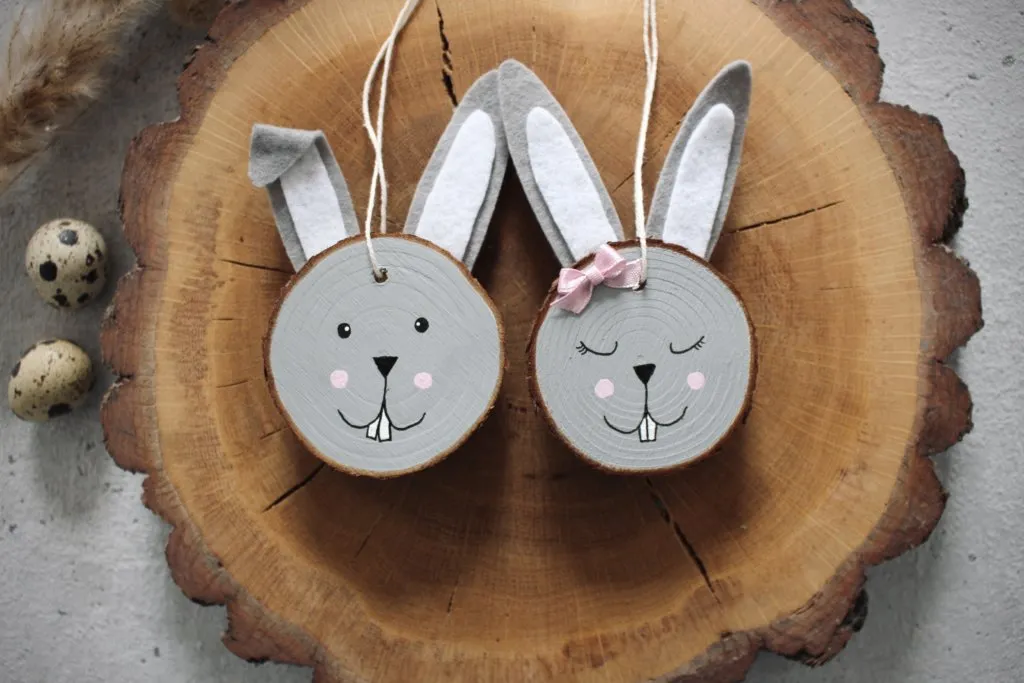 Osterhase malen auf Stein Karte Holz