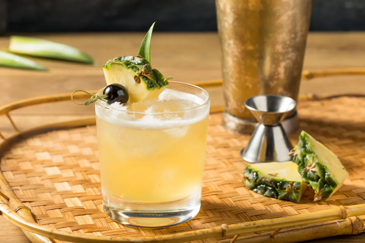 Mai Tai cocktail autentico bicchiere Tiki