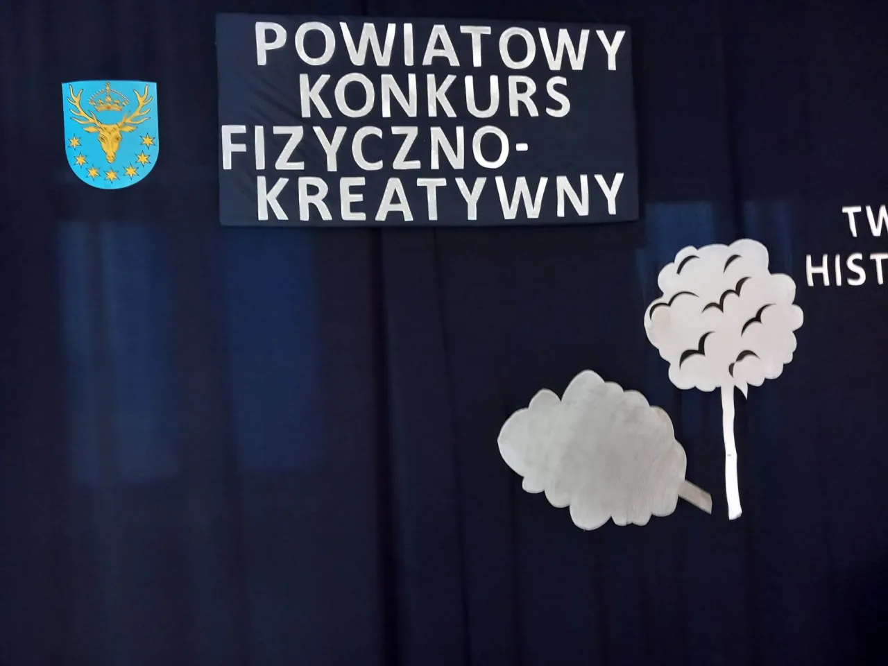 Zdjęcie Kiedy improwizacja tworzy historię: Wpływ na sztukę sceniczną