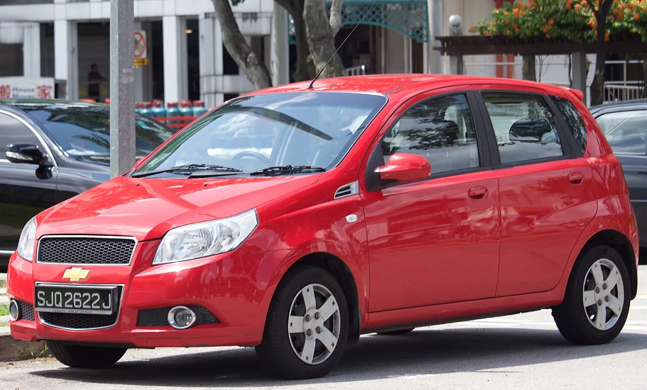Chevrolet Aveo T250 hatchback