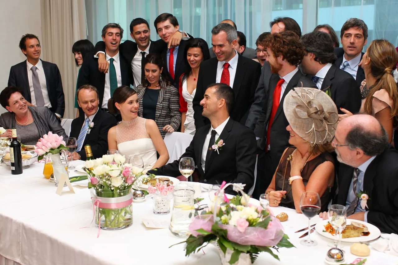 para młoda i goście na weselu