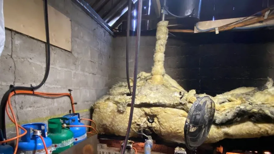 policja likwiduje bimbrownię