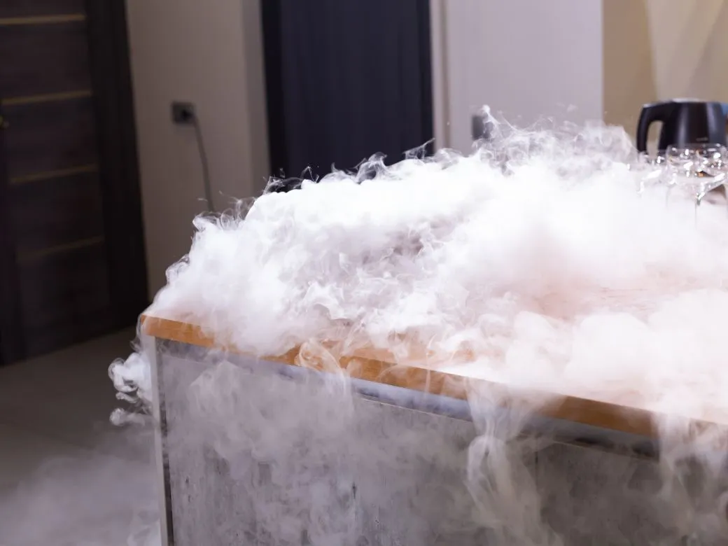 bezpieczne obchodzenie się z suchym lodem rękawice okulary