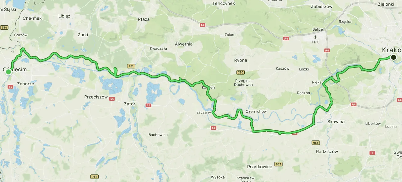 Mapa z zaznaczoną zieloną trasą rowerową wzdłuż Wisły, prowadzącą od Chrzanowa przez Krak&oacute;w.