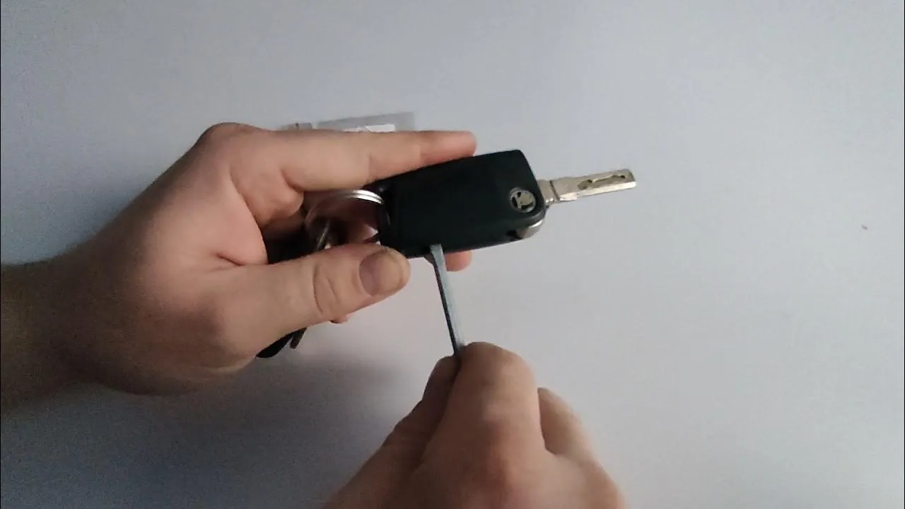 wymiana baterii w pilocie samochodowym