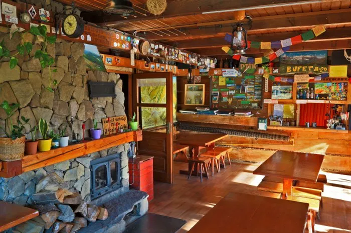 Schronisko Rycerzowa wnętrze jadalni