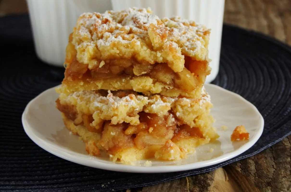 Szarlotka ze smalcem przepis