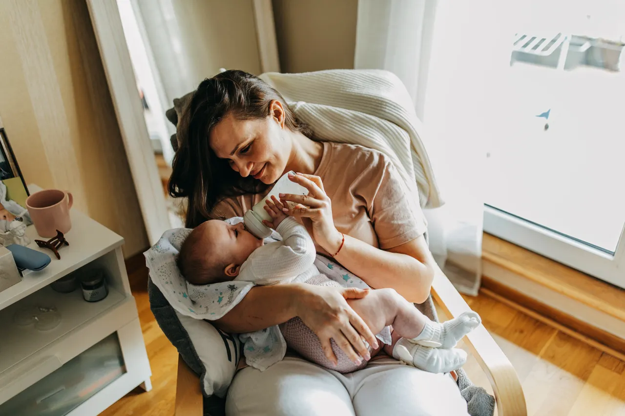 przekarmianie niemowlaka butelką