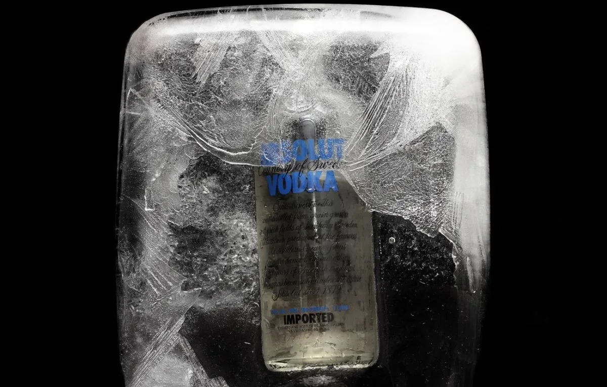 zamarznięta w&oacute;dka w butelce