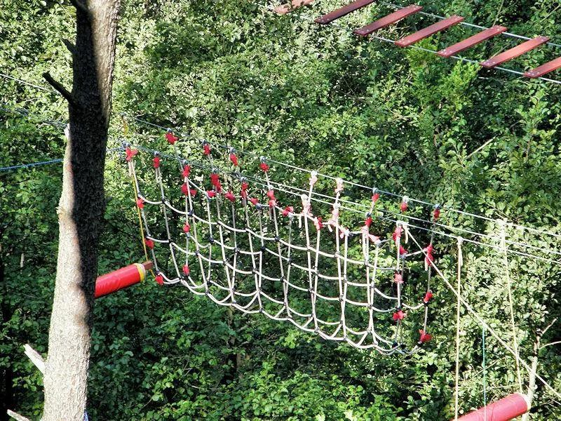 Park linowy Olsztyn sprzęt bezpieczeństwo instruktor