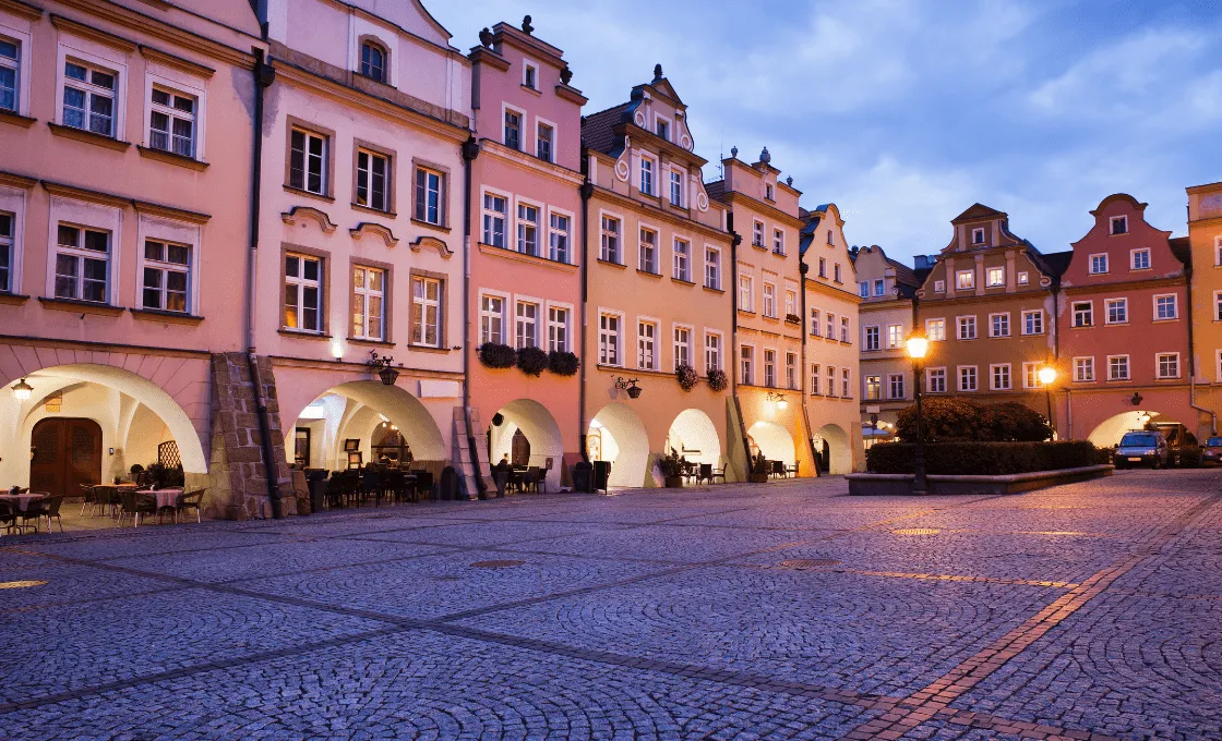 Zdjęcie Gdzie leży Jelenia Góra? Odkryj jej niezwykłe położenie w Polsce