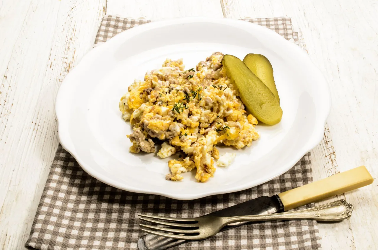 świeży móżdżek wieprzowy wygląd