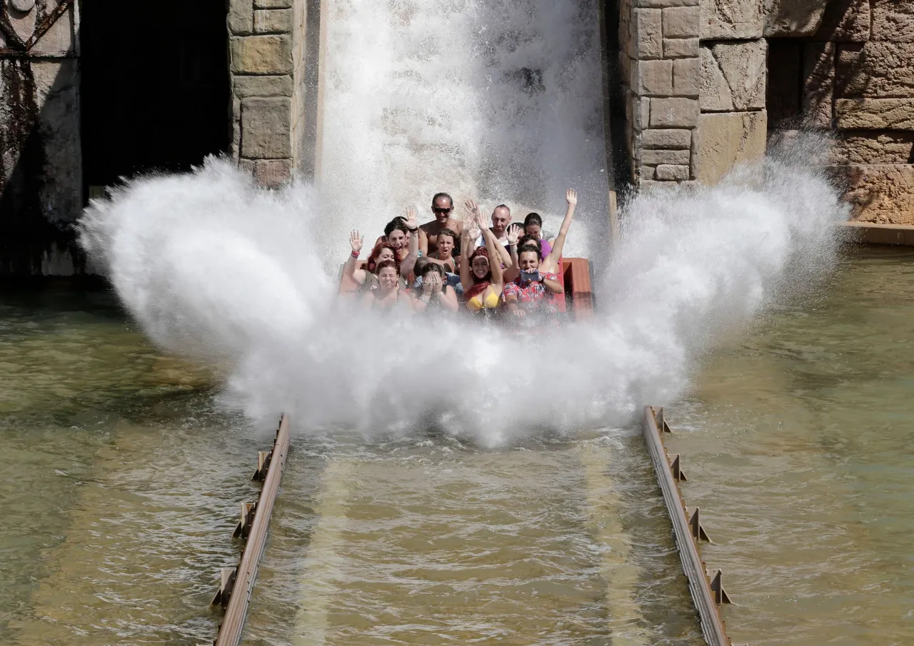 Rainbow MagicLand attrazioni famiglia Battaglia Navale